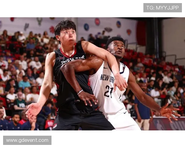 克林根表现平平仅得2分却抢下9篮板球队需更多贡献