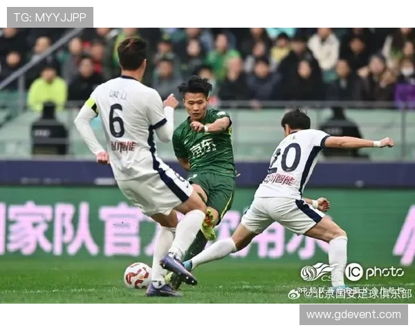 中超联赛第30轮北京国安主场大胜梅州客家展现强劲实力